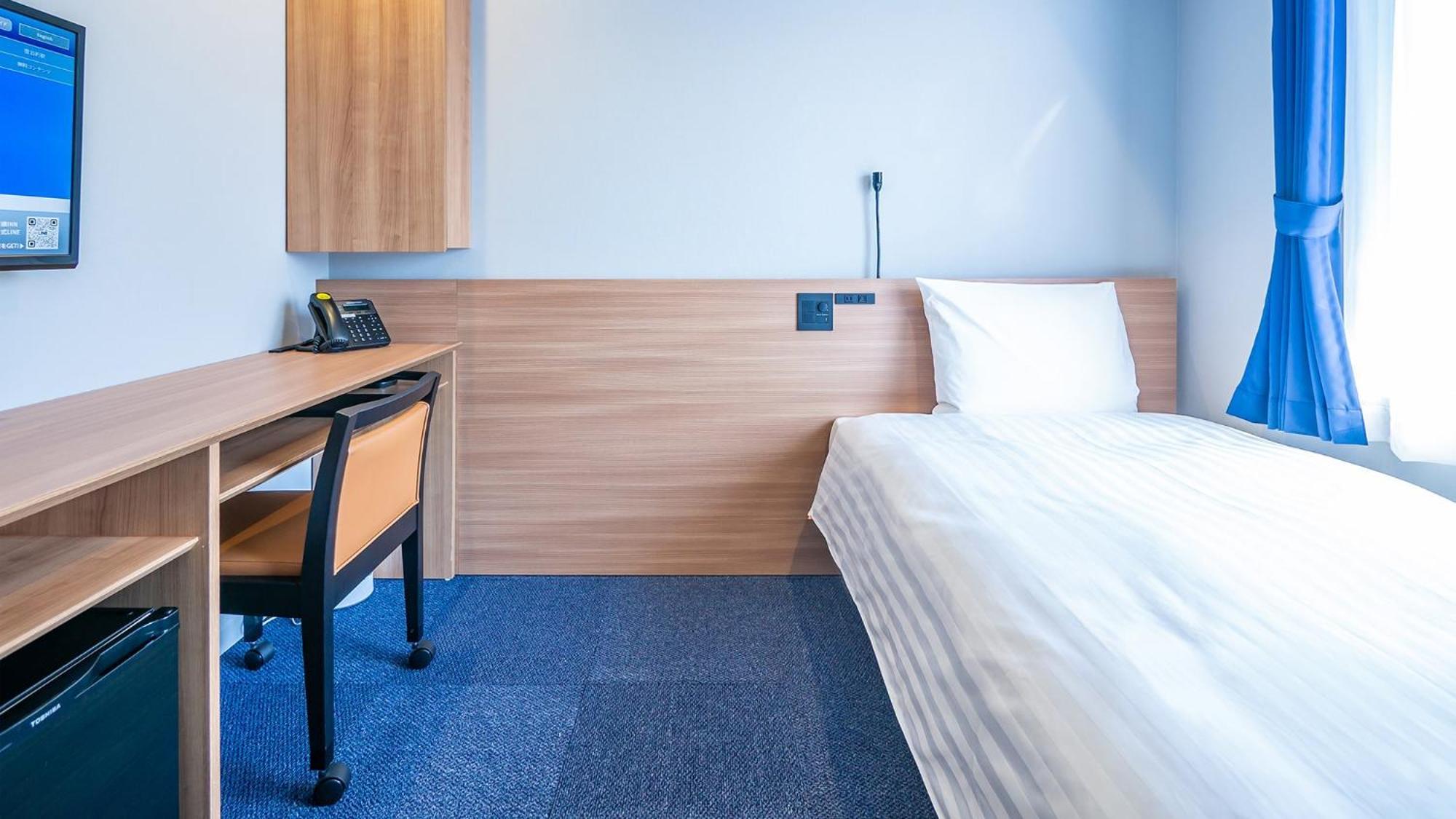 Toyoko Inn Osaka Yodoyabashi-eki Minami Værelse billede